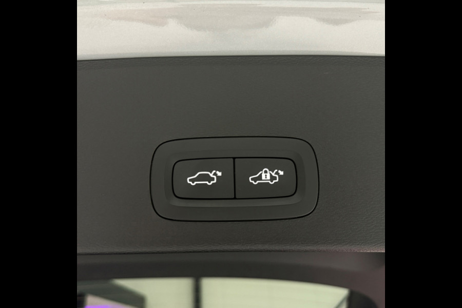 Volvo XC40 Recharge T4 211pk Plug-in Hybride Aut. |Trekhaak | Navi | Camera | Stoelverw. | Stuurverw. | CarPlay