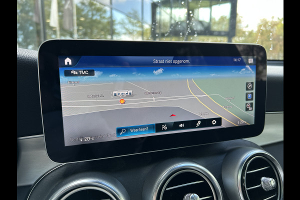 Mercedes-Benz GLC 300e AMG // Panoramadak // Memory Stoelen // 360 Camera // Carplay // Keyless Entry // Privacy Glass // Elek. Achterklep // 20"