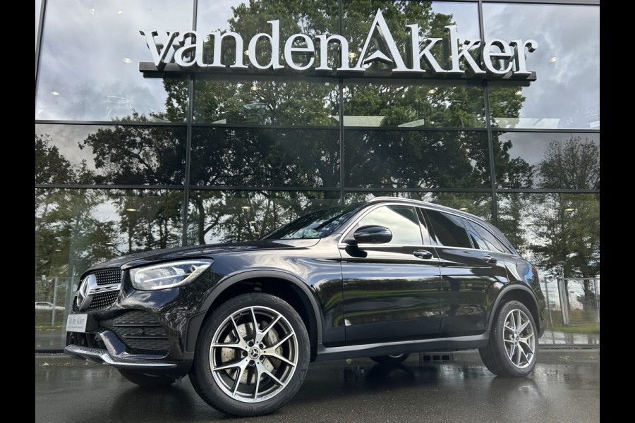 Mercedes-Benz GLC 300e AMG // Panoramadak // Memory Stoelen // 360 Camera // Carplay // Keyless Entry // Privacy Glass // Elek. Achterklep // 20"