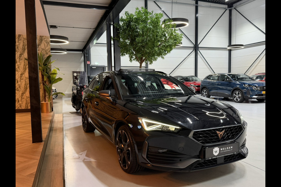 CUPRA Leon Sportstourer 1.4 e-Hybrid VZ Copper Edition Garantie ACC|Lane|Sfeerverlichting|Pano|Camera|ACC|CarPlay|Leder Rijklaar