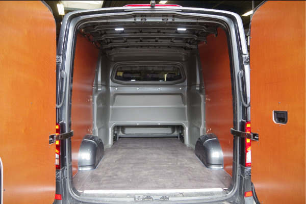 Volkswagen Crafter 2.0 TDI L3H2(L2H1) 177PK AUT. DC-6P, CAMERA, TREKHAAK, CRUISE, CARPLAY, AIRCO, PARKEERSENSOREN, DUBBELE CABINE, DUBBEL CABINE, N
