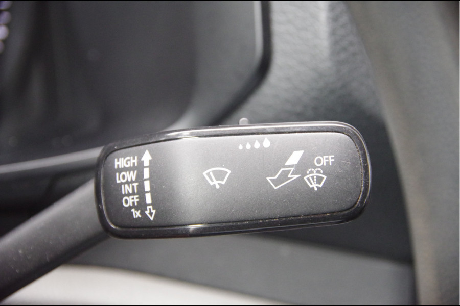 Volkswagen Crafter 2.0 TDI L3H2(L2H1) 177PK AUT. DC-6P, CAMERA, TREKHAAK, CRUISE, CARPLAY, AIRCO, PARKEERSENSOREN, DUBBELE CABINE, DUBBEL CABINE, N