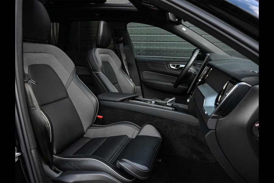Volvo XC60 2.0 T8 Plug-in hybrid AWD Plus Black Edition | Panoramadak | SOH 100% | HUD | 360 Camera | Harman/Kardon | Pilot Assist | Memory Seats | Stoelverwarming V+A | Trekhaak | Stuurverwarming | Adaptive Cruise |