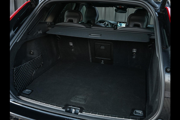 Volvo XC60 2.0 T8 Plug-in hybrid AWD Plus Black Edition | Panoramadak | SOH 100% | HUD | 360 Camera | Harman/Kardon | Pilot Assist | Memory Seats | Stoelverwarming V+A | Trekhaak | Stuurverwarming | Adaptive Cruise |