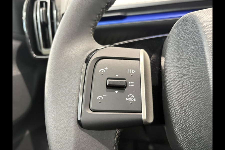 Citroën C3 1.2 Hybrid 110pk Plus .
