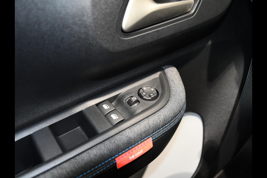 Citroën C3 1.2 Hybrid 110pk Plus .