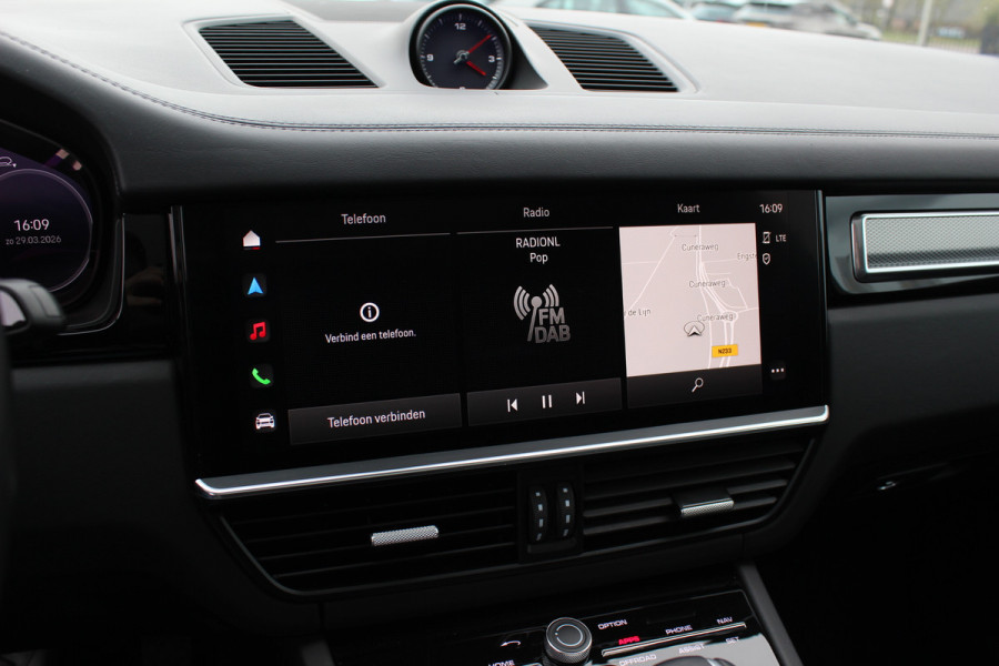 Porsche Cayenne Coupé 3.0 E-Hybrid Platinum Edition / SoH 90,9% / Panoramadak / 360Camera / Luchtvering / 21'' / Sfeerverlichting / Sportchrono / Bose / Keyless / Sportuitlaat / Dodehoek / DAB / Stoelverwarming / ACC