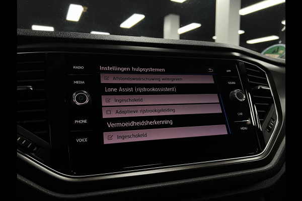 Volkswagen T-Roc 1.0 TSI | Stoelverw. | Clima | Carplay |