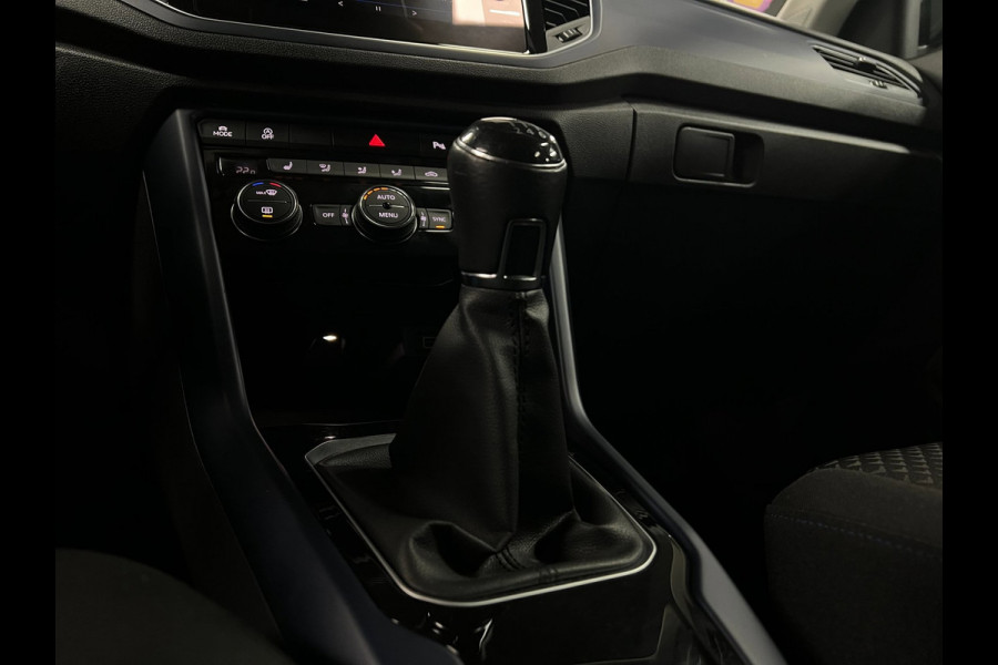 Volkswagen T-Roc 1.0 TSI | Stoelverw. | Clima | Carplay |