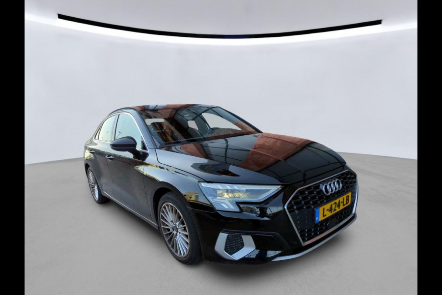 Audi A3 Limousine 30 TFSI Business edition NL-AUTO | CAMERA | AUTOMAAT | DIGIDASH