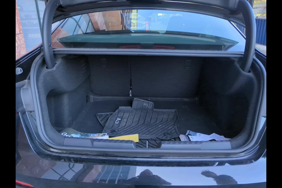 Audi A3 Limousine 30 TFSI Business edition NL-AUTO | CAMERA | AUTOMAAT | DIGIDASH