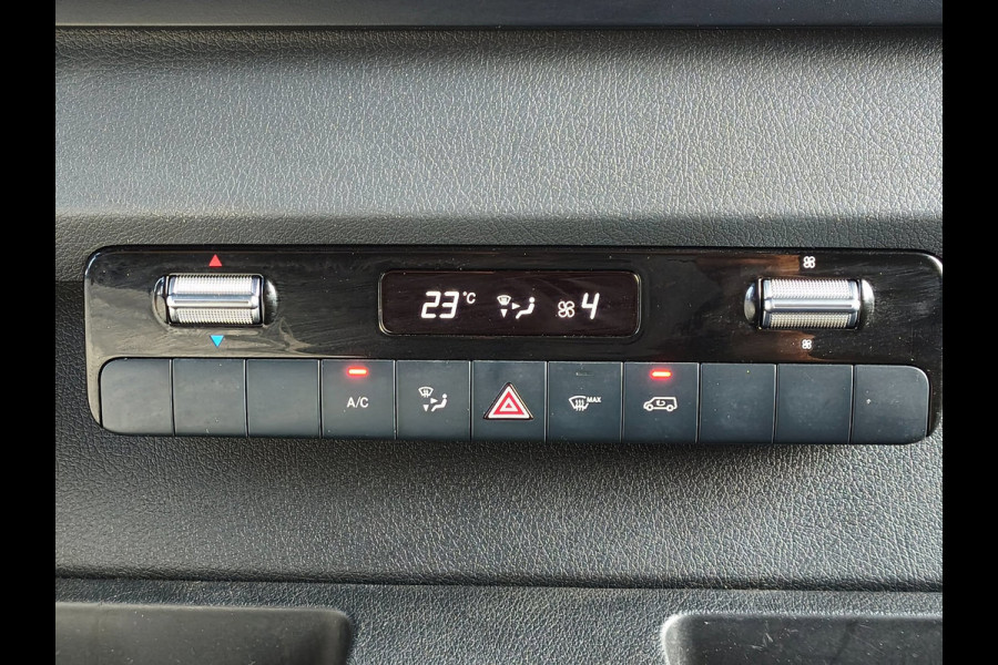 Mercedes-Benz Sprinter 316 RWD AUTOMAAT 3500KG TREKHAAK L2H2 AIRCO CRUISE