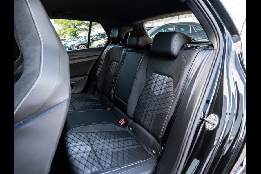 Volkswagen Golf 1.5 eTSI DSG 150PK R-Line Edition | Carplay | Camera | Facelift