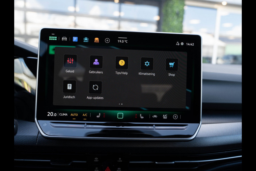 Volkswagen Golf 1.5 eTSI DSG 150PK R-Line Edition | Carplay | Camera | Facelift