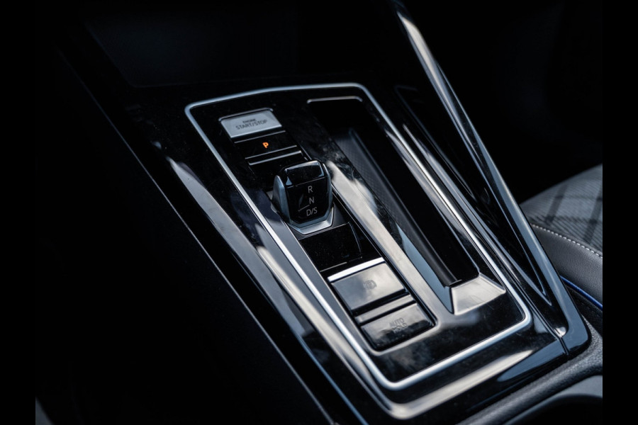 Volkswagen Golf 1.5 eTSI DSG 150PK R-Line Edition | Carplay | Camera | Facelift