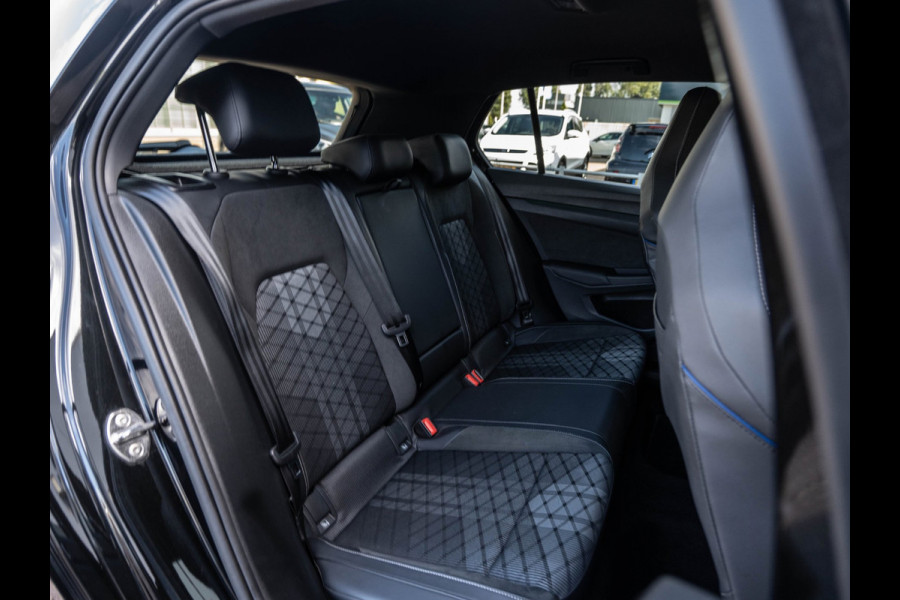 Volkswagen Golf 1.5 eTSI DSG 150PK R-Line Edition | Carplay | Camera | Facelift