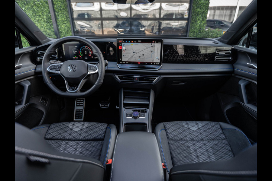 Volkswagen Tiguan 1.5 eTSI 272PK DSG R-Line Edition | Pano | Surround View | Black Pack | BTW