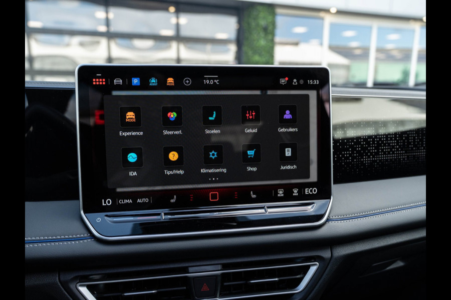 Volkswagen Tiguan 1.5 eTSI 272PK DSG R-Line Edition | Pano | Surround View | Black Pack | BTW