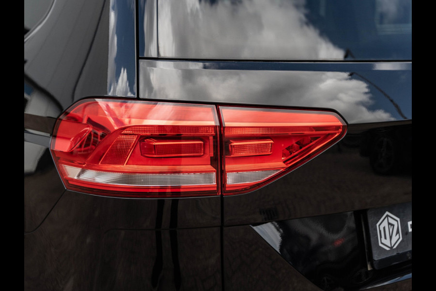 Volkswagen Touran 1.5 TSI 150PK DSG Comfortline | Navi | Massage | ACC |