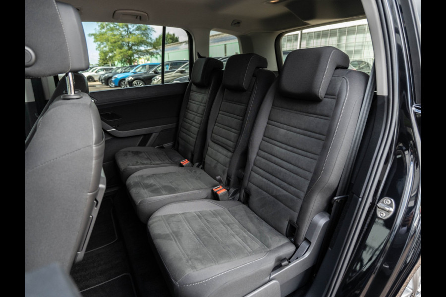 Volkswagen Touran 1.5 TSI 150PK DSG Comfortline | Navi | Massage | ACC |