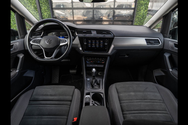Volkswagen Touran 1.5 TSI 150PK DSG Comfortline | Navi | Massage | ACC |