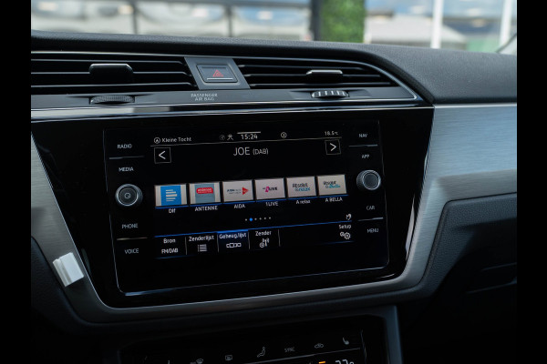 Volkswagen Touran 1.5 TSI 150PK DSG Comfortline | Navi | Massage | ACC |