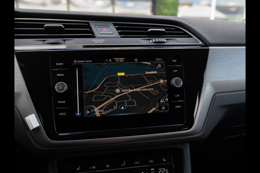 Volkswagen Touran 1.5 TSI 150PK DSG Comfortline | Navi | Massage | ACC |