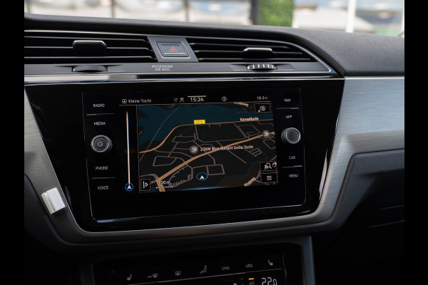 Volkswagen Touran 1.5 TSI 150PK DSG Comfortline | Navi | Massage | ACC |