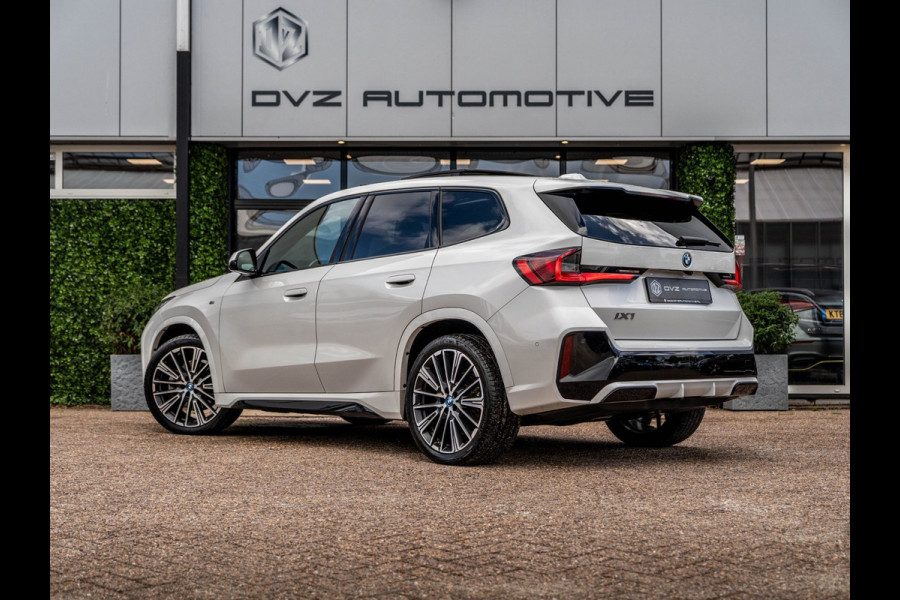 BMW iX1 XDrive30 67 kWh M-Sport | SOH 97% | WLTP 468KM | Innovation | Pano | Drive Ass. Pro | BTW