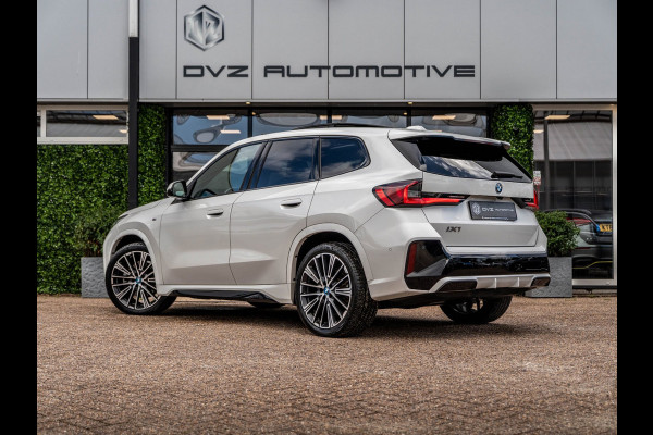 BMW iX1 XDrive30 67 kWh M-Sport | SOH 97% | WLTP 468KM | Innovation | Pano | Drive Ass. Pro | BTW