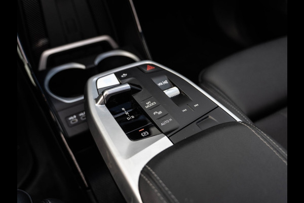 BMW iX1 XDrive30 67 kWh M-Sport | SOH 97% | WLTP 468KM | Innovation | Pano | Drive Ass. Pro | BTW