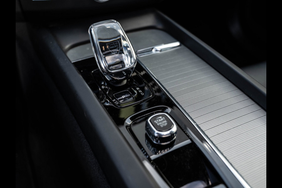 Volvo XC60 2.0 T8 Plug-in hybrid AWD Plus Black Edition