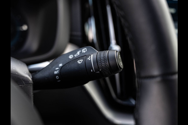 Volvo XC60 2.0 T8 Plug-in hybrid AWD Plus Black Edition