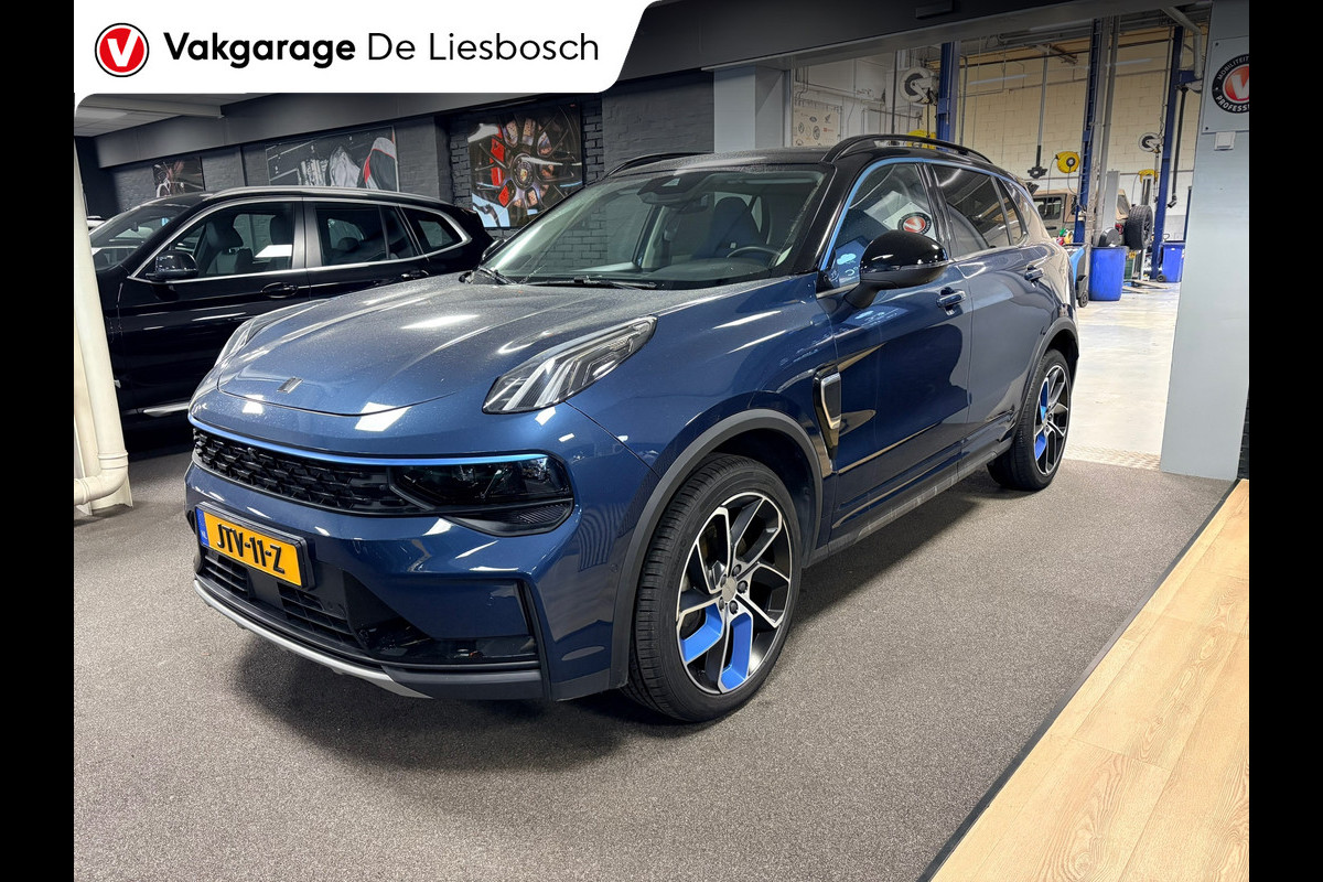 Lynk & Co 01 1.5 / Panorama-dak / 360 Camera / Infinity audio / Navigatie