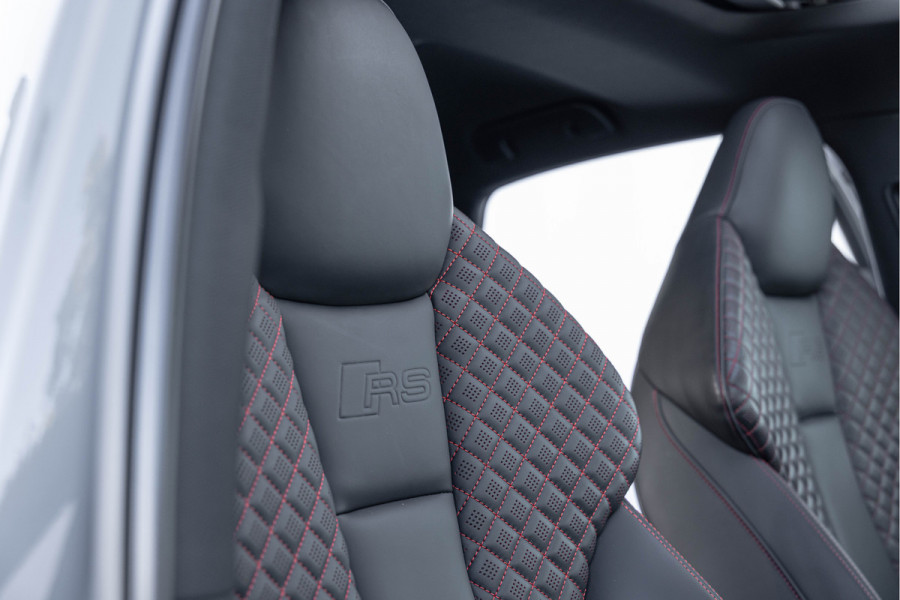 Audi RS3 Limousine 2.5 TFSI 400pk Quattro Pano B&O RS-stoelen ACC