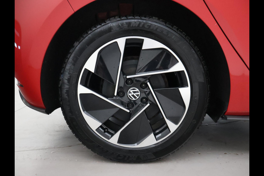 Volkswagen ID.3 PRO 58 KWH + SFEERVERLICHTING | HEAD-UP | ADAPTIVE CRUISE | 18 INCH | STOELVERW. | CARPLAY