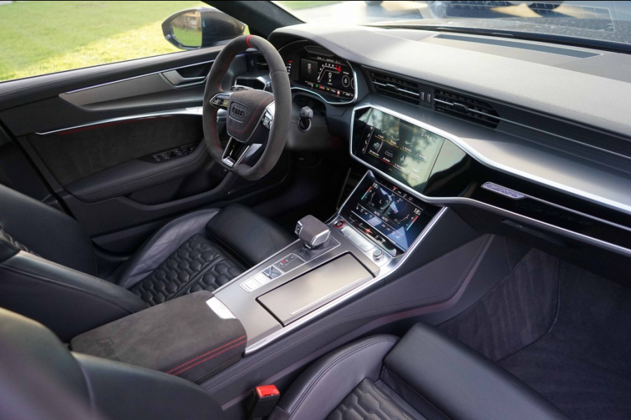 Audi RS6 Avant 4.0 TFSI Quattro Akrapovic/Eventuri/Wheelforce/Dynamic+/Ceramic