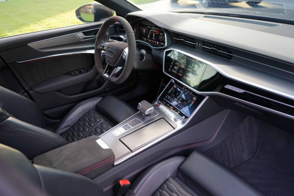 Audi RS6 Avant 4.0 TFSI Quattro Akrapovic/Eventuri/Wheelforce/Dynamic+/Ceramic