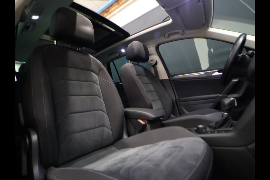 Volkswagen Tiguan 2.0 TSI 4Motion R Line [SCHUIFKANTELDAK, TREKHAAK, STOELVERWARMING, CRUISE CONTROL, DYNAUDIO, CAMERA, PDC V+A, LED, AIRCO, BLUETOOTH, NAVIGATIE, NIEUWSTAAT]