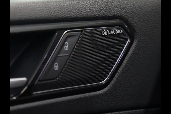 Volkswagen Tiguan 2.0 TSI 4Motion R Line [SCHUIFKANTELDAK, TREKHAAK, STOELVERWARMING, CRUISE CONTROL, DYNAUDIO, CAMERA, PDC V+A, LED, AIRCO, BLUETOOTH, NAVIGATIE, NIEUWSTAAT]
