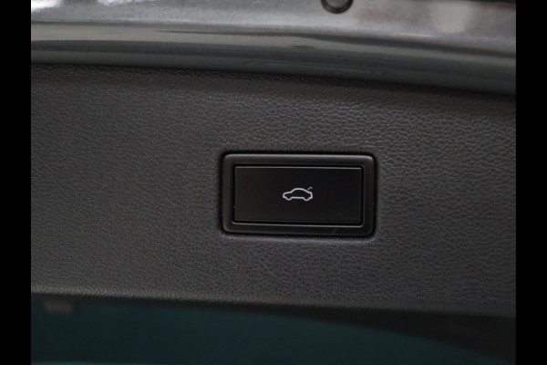 Volkswagen Tiguan 2.0 TSI 4Motion R Line [SCHUIFKANTELDAK, TREKHAAK, STOELVERWARMING, CRUISE CONTROL, DYNAUDIO, CAMERA, PDC V+A, LED, AIRCO, BLUETOOTH, NAVIGATIE, NIEUWSTAAT]