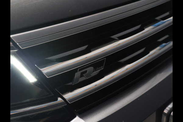 Volkswagen Tiguan 2.0 TSI 4Motion R Line [SCHUIFKANTELDAK, TREKHAAK, STOELVERWARMING, CRUISE CONTROL, DYNAUDIO, CAMERA, PDC V+A, LED, AIRCO, BLUETOOTH, NAVIGATIE, NIEUWSTAAT]