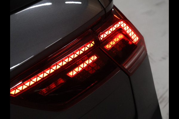 Volkswagen Tiguan 2.0 TSI 4Motion R Line [SCHUIFKANTELDAK, TREKHAAK, STOELVERWARMING, CRUISE CONTROL, DYNAUDIO, CAMERA, PDC V+A, LED, AIRCO, BLUETOOTH, NAVIGATIE, NIEUWSTAAT]