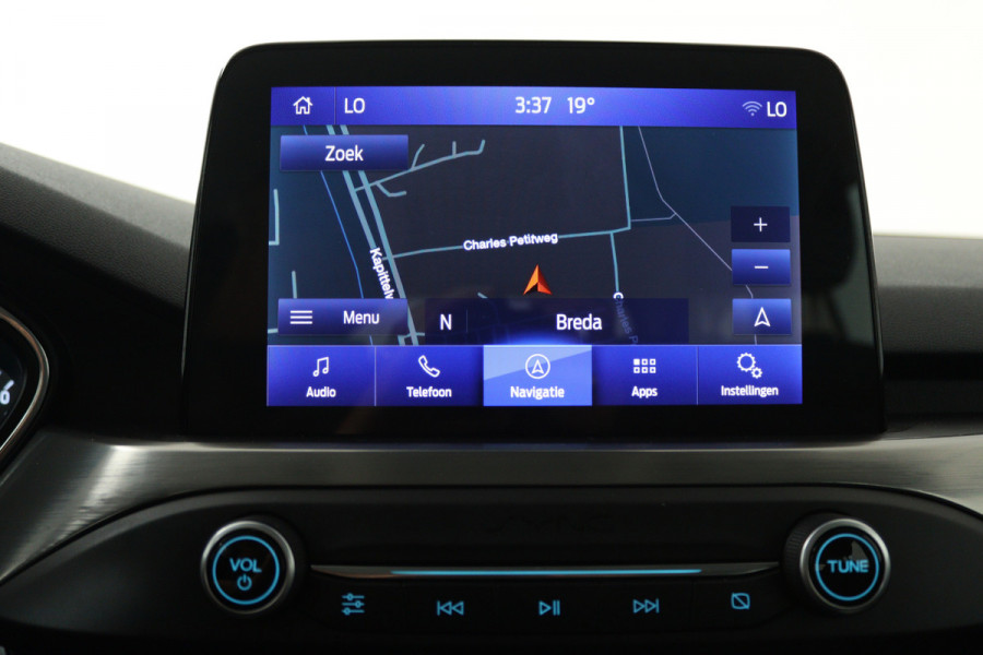 Ford FOCUS Wagon 1.5 EcoBoost Titanium Business (STOEL/STUUR VERWARMING, TREKHAAK, NAVIGATIE, PARKEERSENSOREN)
