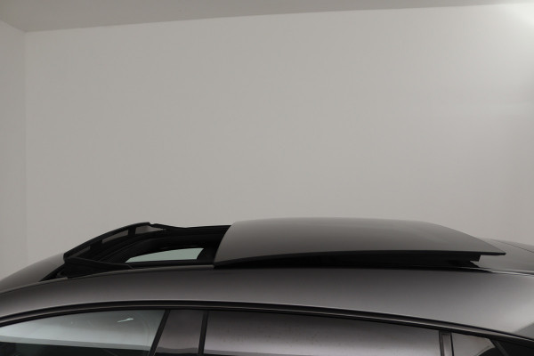 Mercedes-Benz CLA-Klasse Shooting Brake 200 Prestige (PANORAMADAK, STOELVERWARMING, CAMERA, NAVIGATIE, PARKEERSENSOREN)