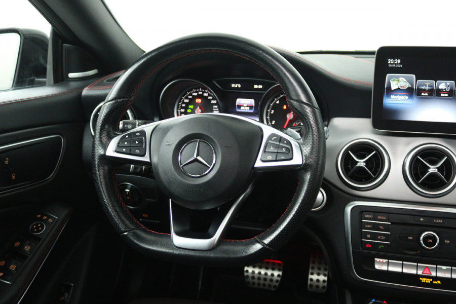 Mercedes-Benz CLA-Klasse Shooting Brake 200 Prestige (PANORAMADAK, STOELVERWARMING, CAMERA, NAVIGATIE, PARKEERSENSOREN)