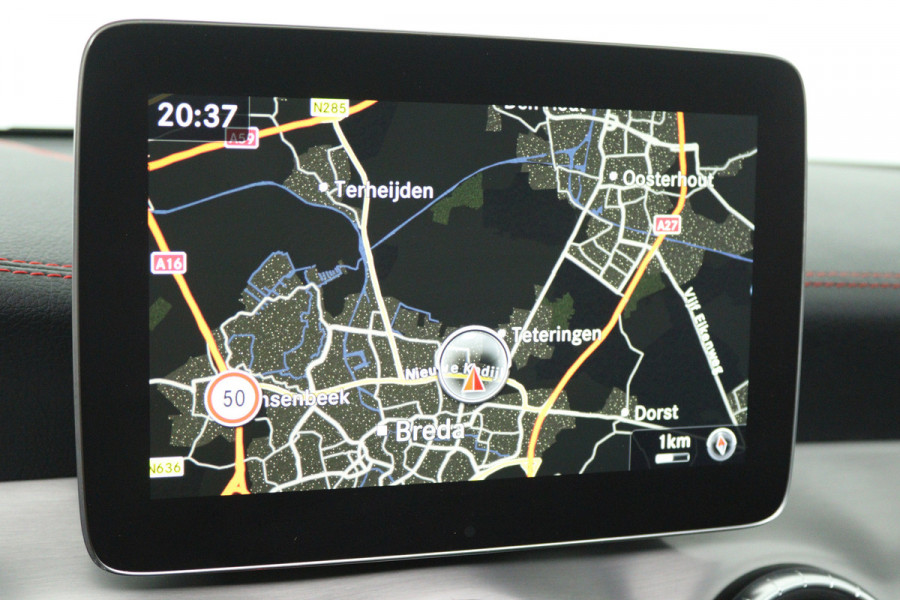 Mercedes-Benz CLA-Klasse Shooting Brake 200 Prestige (PANORAMADAK, STOELVERWARMING, CAMERA, NAVIGATIE, PARKEERSENSOREN)