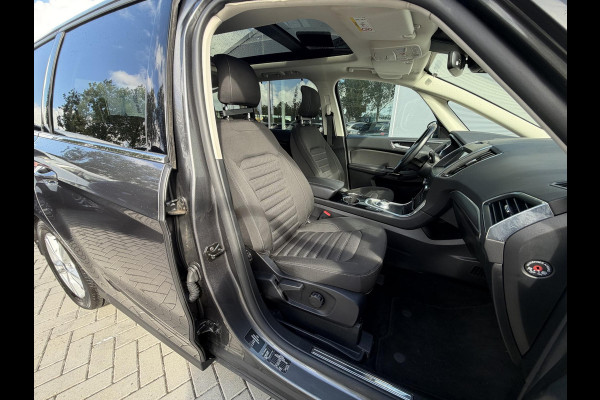 Ford Galaxy 2.5 Hybrid Titanium 190pk Automaat | Afneembare trekhaak | Panoramadak | Stoelverwarming | Camera