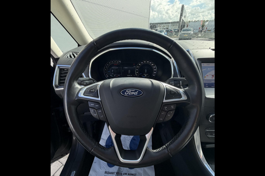 Ford Galaxy 2.5 Hybrid Titanium 190pk Automaat | Afneembare trekhaak | Panoramadak | Stoelverwarming | Camera
