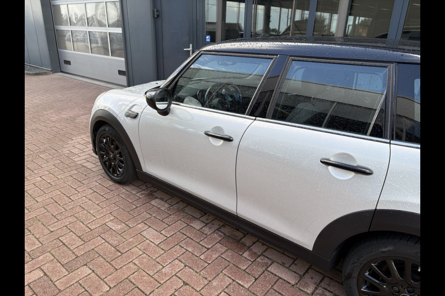 MINI 5-deurs 1.5 Cooper 136pk Bns.Edition 5-drs. NAVI/CARPLAY/CLIMA/CRUISE/PDC/LED